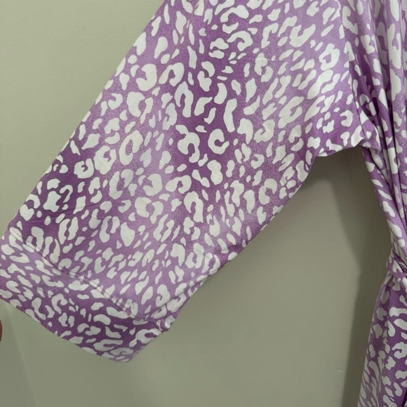 Natori Patterned Women's Robe - Picture 4 of 7